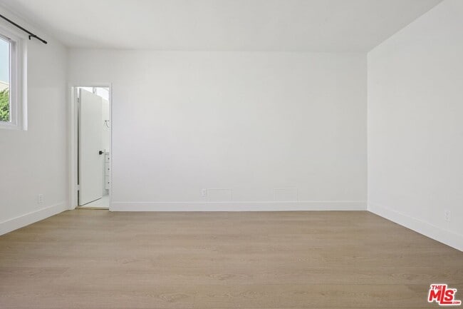 Building Photo - 1133 22nd St