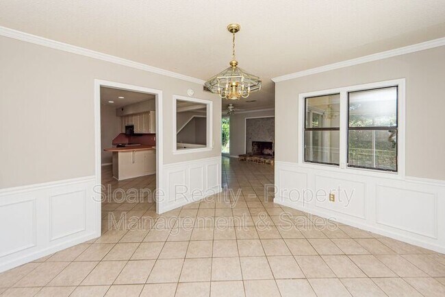 Building Photo - 11 Poets Corner