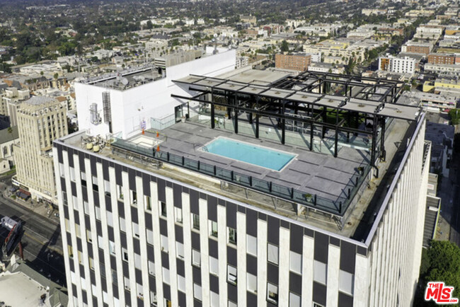 Building Photo - 3810 Wilshire Blvd