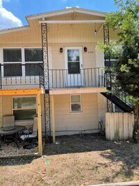 Building Photo - 206 Osceola Ave