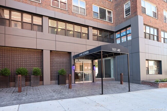 Building Photo - 107-40 Queens Blvd
