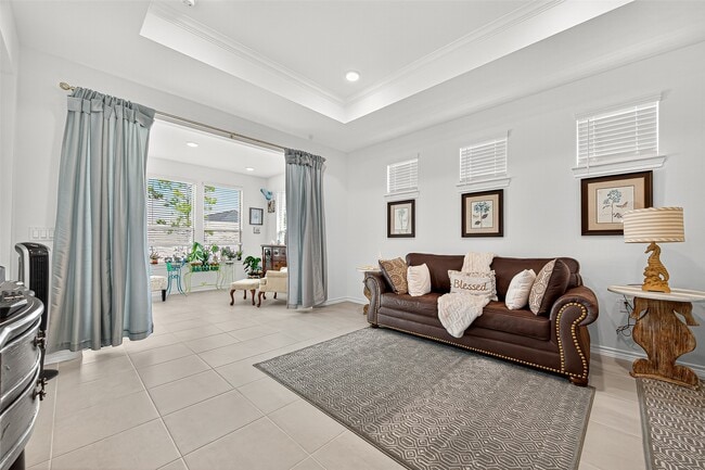 Building Photo - 8047 Prospect Dr