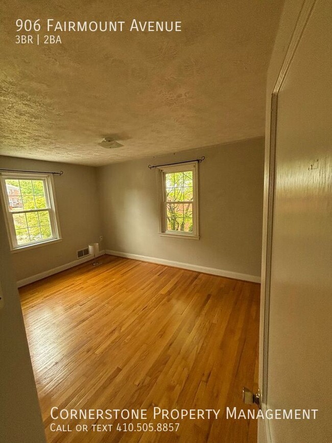 Building Photo - 906 Fairmount Ave
