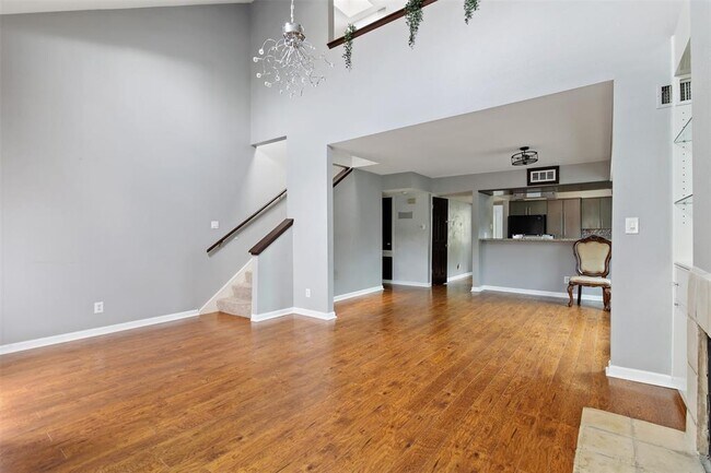 Building Photo - 1114 Augusta Dr