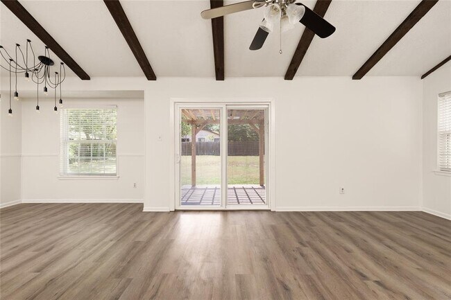 Building Photo - 5803 Eureka Dr