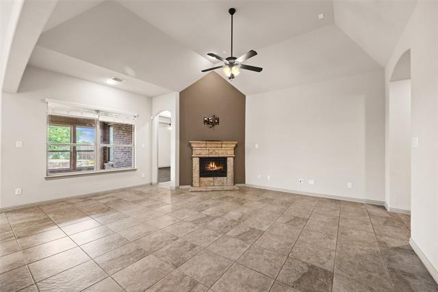 Building Photo - 586 Mountcastle Dr