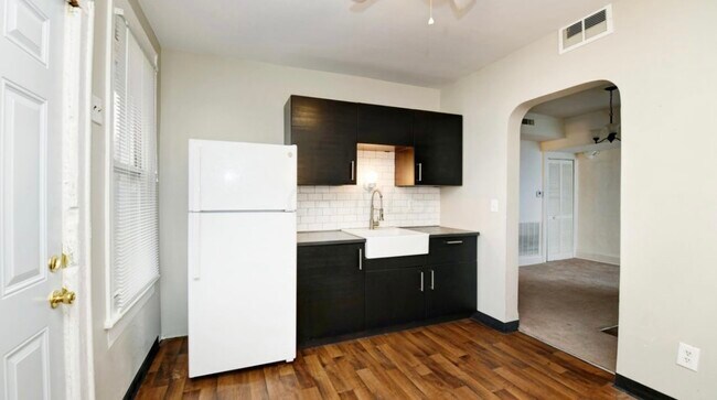 Building Photo - 344 Loeffler Ave