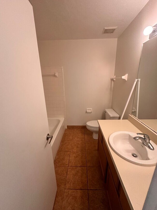 Building Photo - 360 NW 48th Blvd