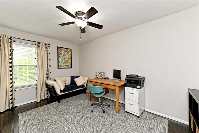 Building Photo - 1407 Atterbury Ln