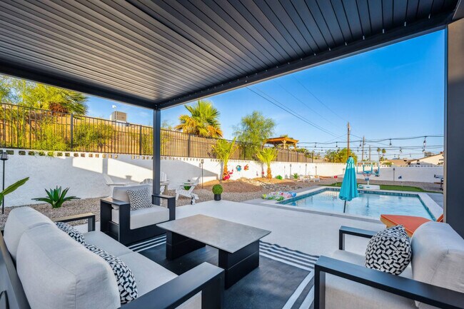 Building Photo - 131 Mescal Loop