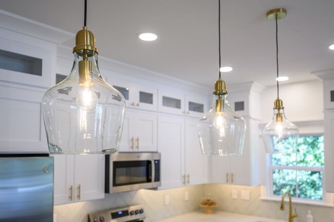 Building Photo - Luxury Four Bedroom Townhome on Hilton Head Island!
