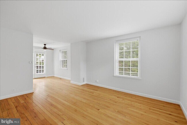Building Photo - 4825 S 28th St