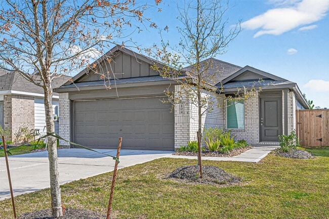 Building Photo - 3104 Twisted Myrtle Dr