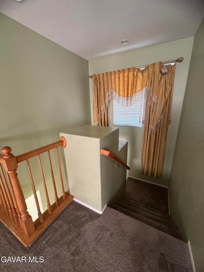 Building Photo - 39333 Bastille Ln