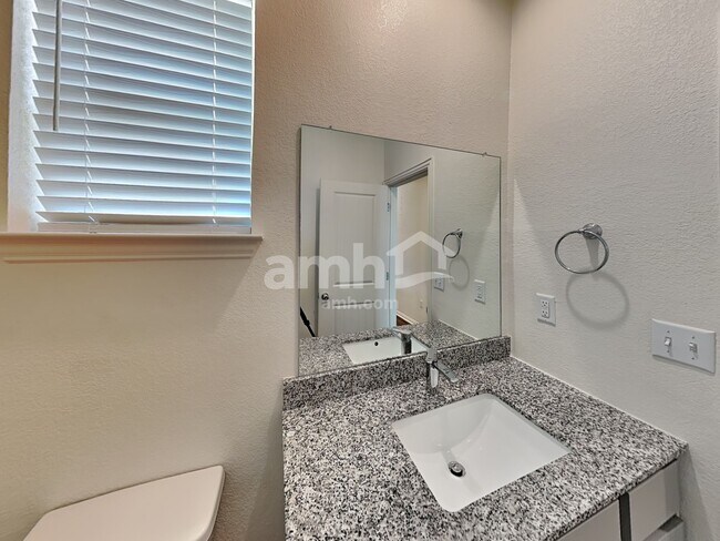 Building Photo - 2715 Spencebrook