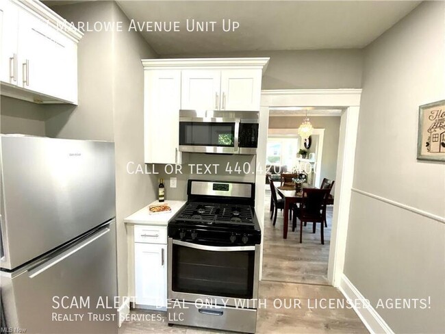 Building Photo - Updated 4 bed 1 bath 2 floors unit with a ...