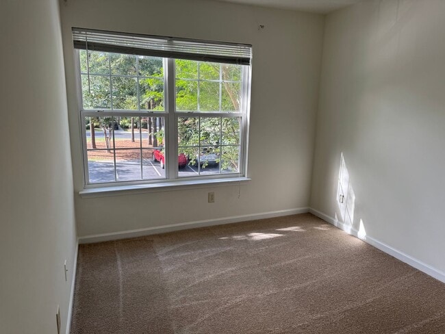 Building Photo - Townhouse in Townes at Buckwalter
