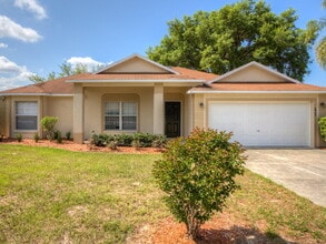 Building Photo - 350 Trade Wind Dr