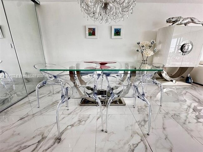 Building Photo - 6770 Indian Creek Dr