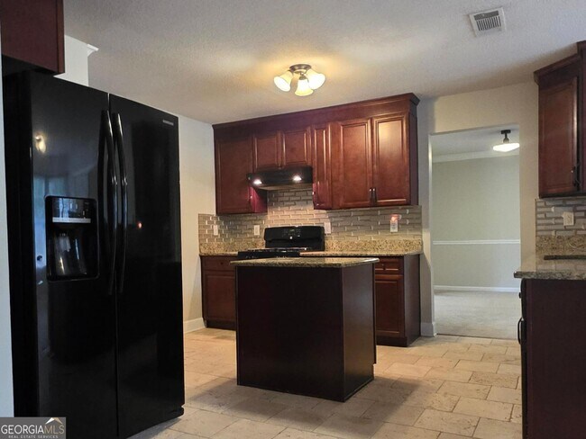 Building Photo - 2415 Marsh Rabbit Bend