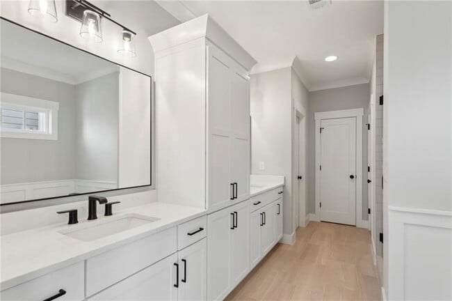 Building Photo - 1009 Fendley St