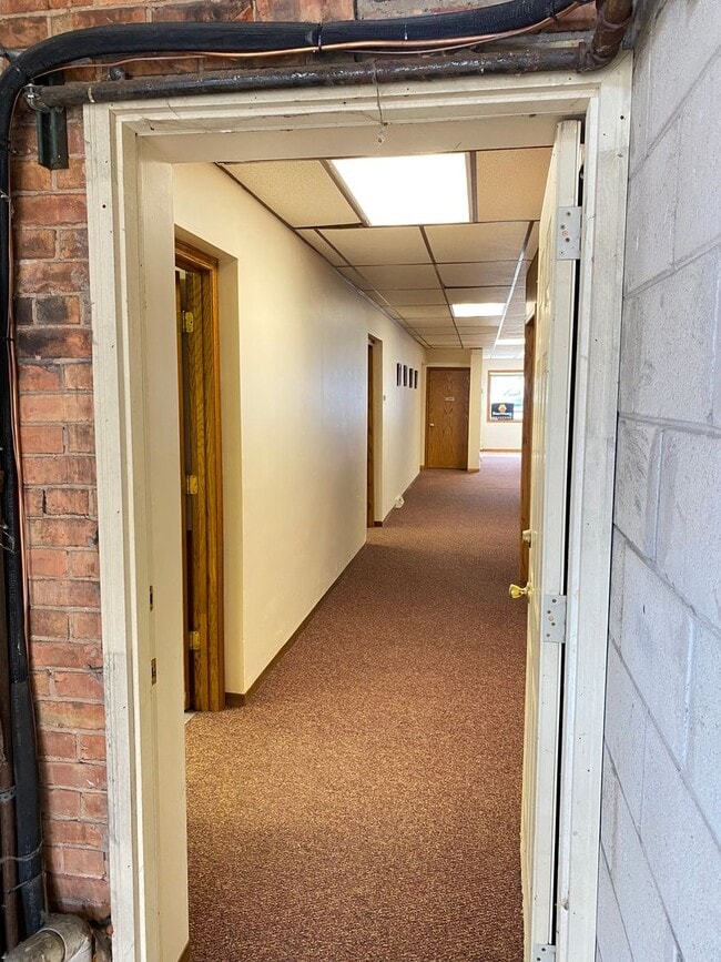 Building Photo - 118/120 E Huron