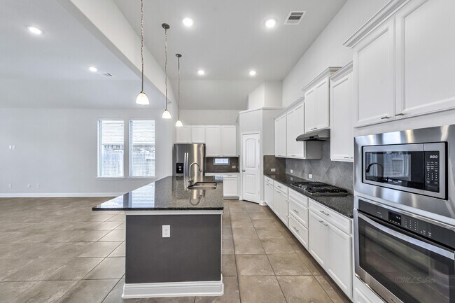 Building Photo - 29410 Barker Meadow Ln