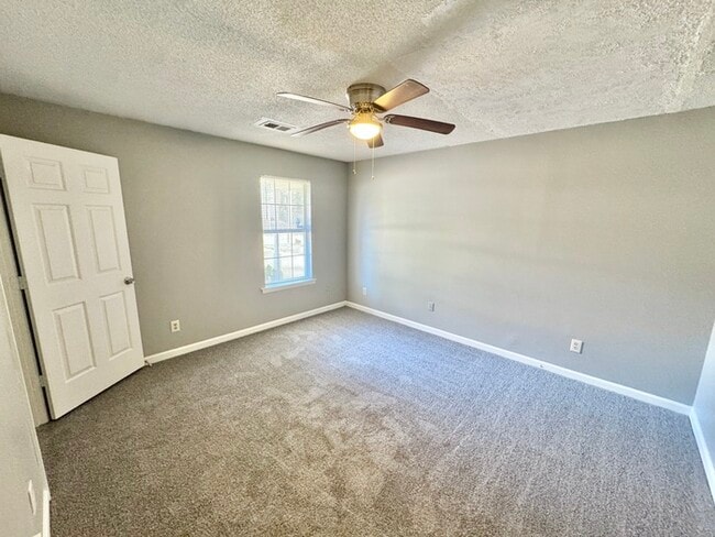 Building Photo - 4015 Hofburg St