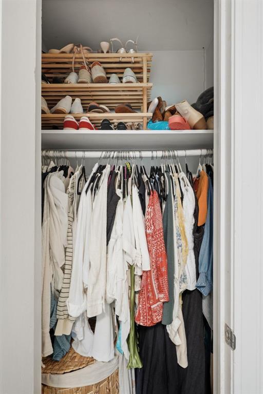 Building Photo - 5206 Duval St
