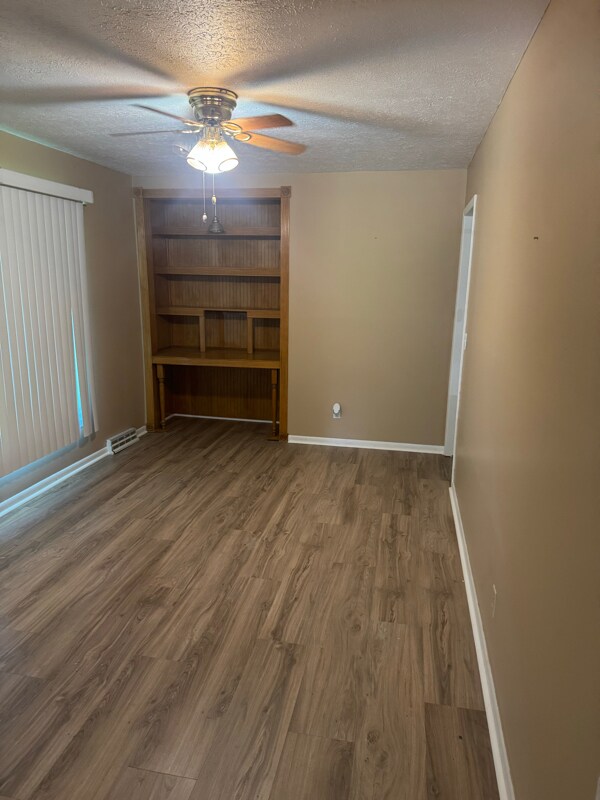 Building Photo - 250 Rosedale Rd