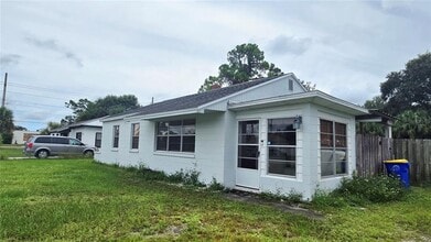 Building Photo - 1003 Pinedale Rd