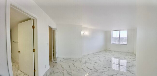 Building Photo - 101 Briny Ave