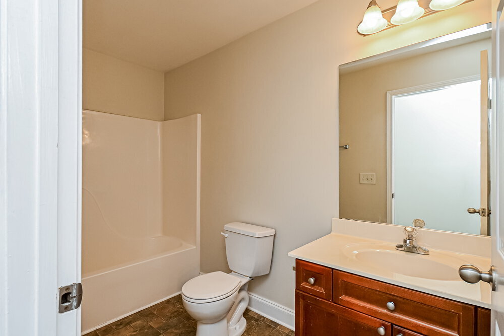 Building Photo - 1565 Bridgecrest Dr