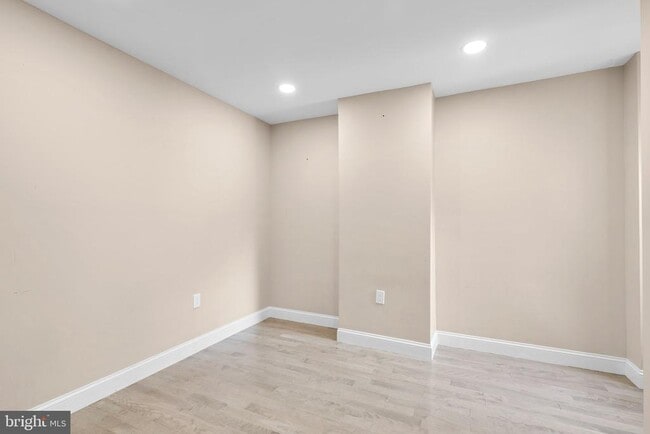 Building Photo - 1641 4th St NW