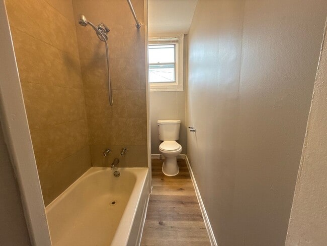 Building Photo - Two-bedroom house in Baltimore