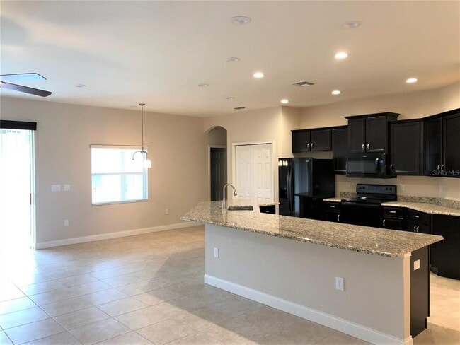 Building Photo - 3338 Pearly Dr