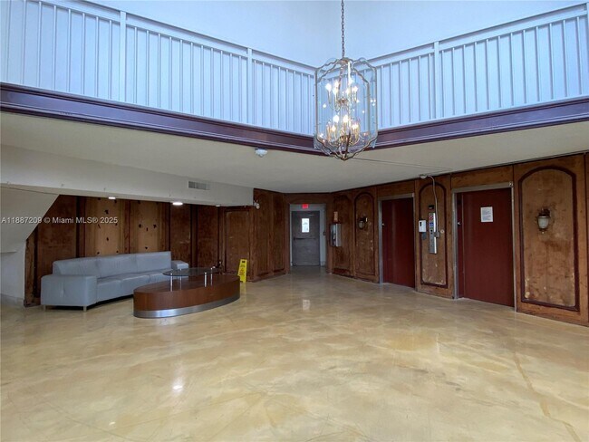Building Photo - 2025 NE 164th St
