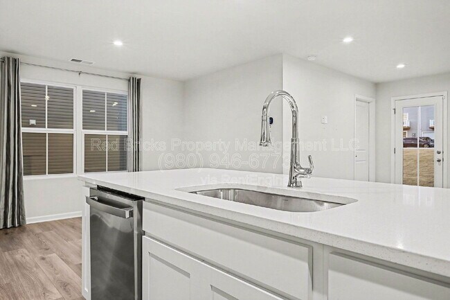 Building Photo - 1506 Gutter Br Dr