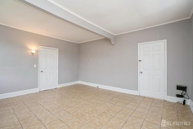 Building Photo - 309 Hall Ave