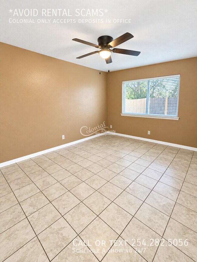 Building Photo - 2210 Cimmaron Dr