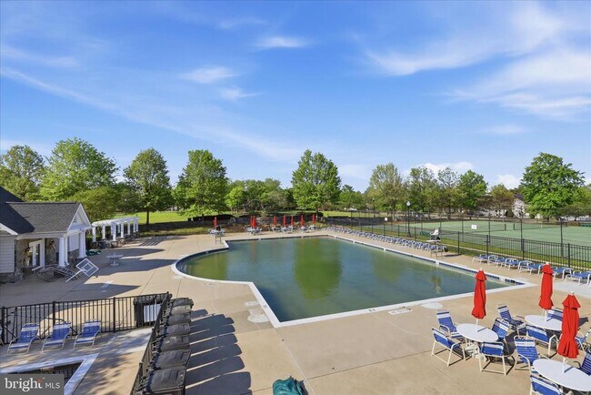 Building Photo - 25828 Kirkwood Square