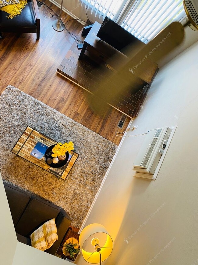 Building Photo - FULLY FURNISHED, 1 BR - 1.5 BA + LOFT CONDO IN NW BEND