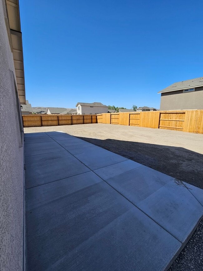 Building Photo - FURNISHED! Brand New 3 Bedroom, 2.5 Bath Home In Fernley