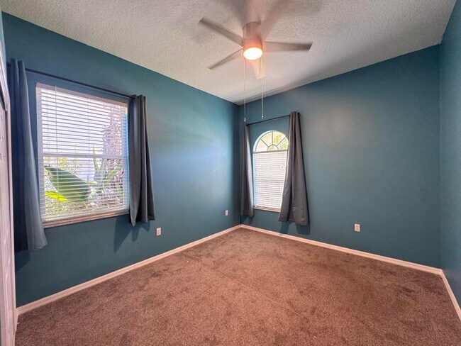 Building Photo - 39 Woodhollow Ln