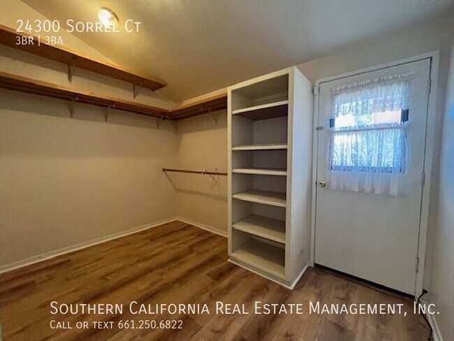 Building Photo - 24300 Sorrel Ct