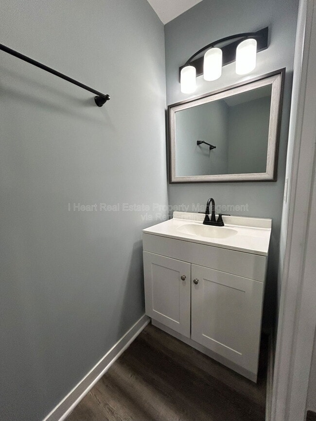 Building Photo - 208 N Guilford Ave