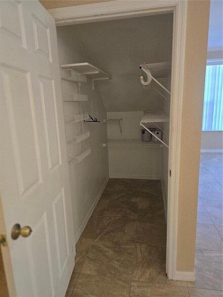 Building Photo - 9228 Lake Chase Island Way