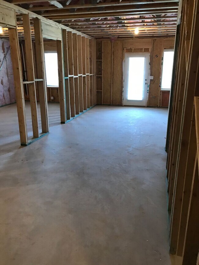 Building Photo - Spacious 3BR Townhome in Cumming | 2,178 Sq Ft | Available September 1