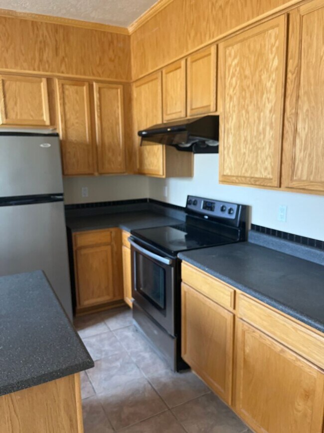Building Photo - 6715 Tesoro Pl NE