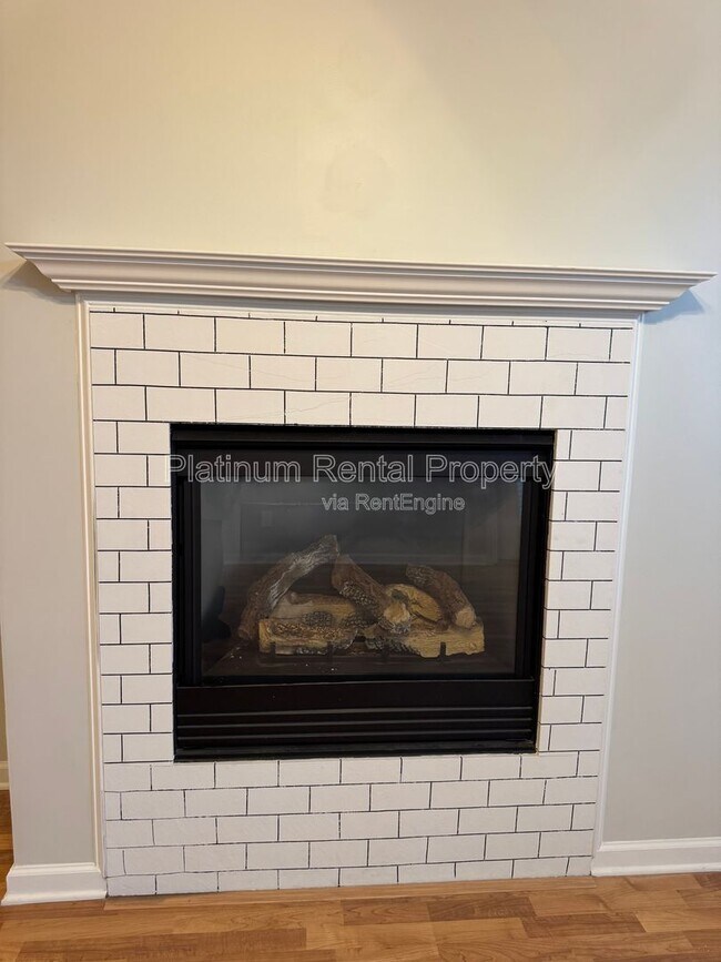 Building Photo - 4805 W Village Way